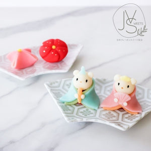 ひな飾りの上生菓子