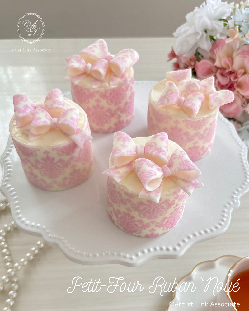 リボンプチフール