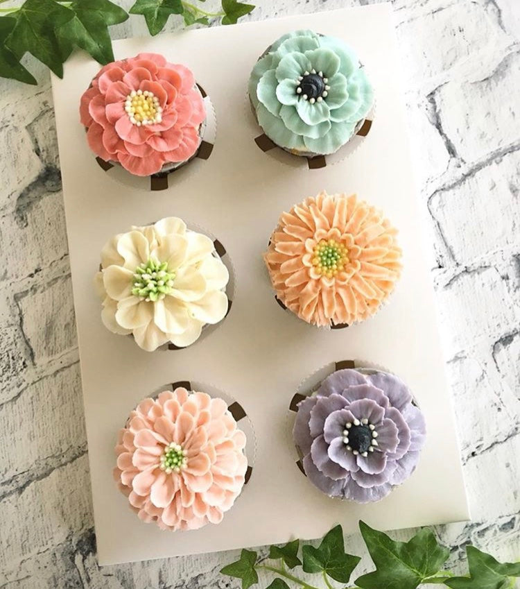 餡クリームフラワー①フラワーカップケーキ