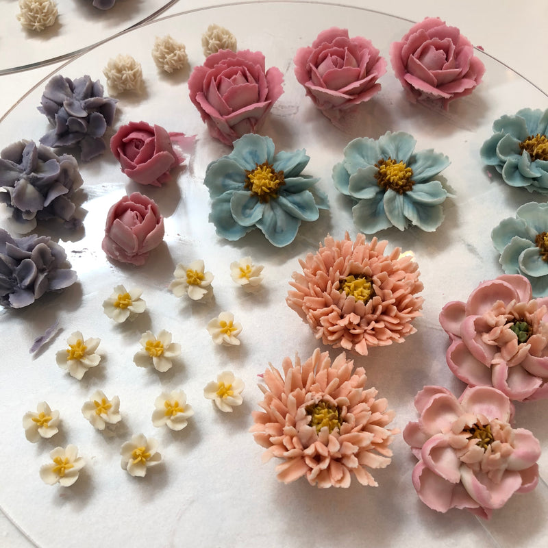 餡クリームフラワー②ブーケカップケーキ