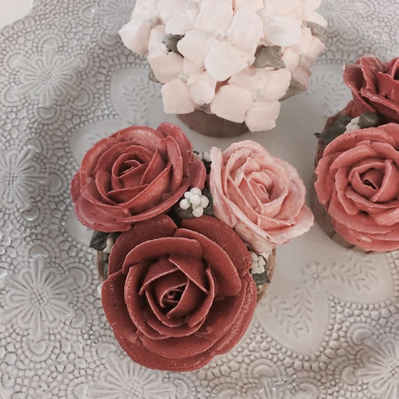 バラとあじさいカップケーキ