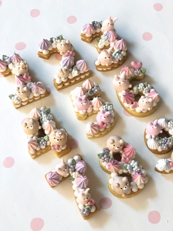 メレンゲアート①ナンバーケーキ