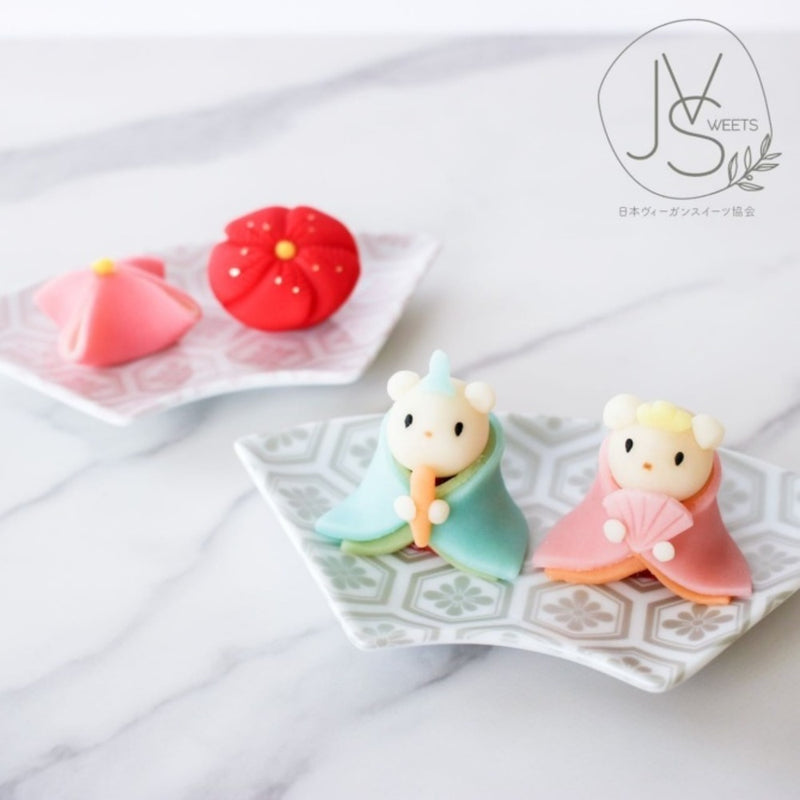 ひな飾りの上生菓子